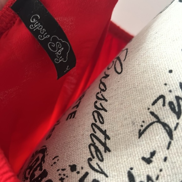 Women's Red Top - Picture 5 of 6